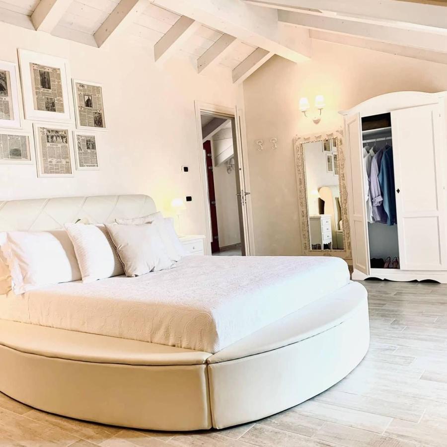 La Vista Del Poggio Bed & Breakfast Castellaro  Exterior photo