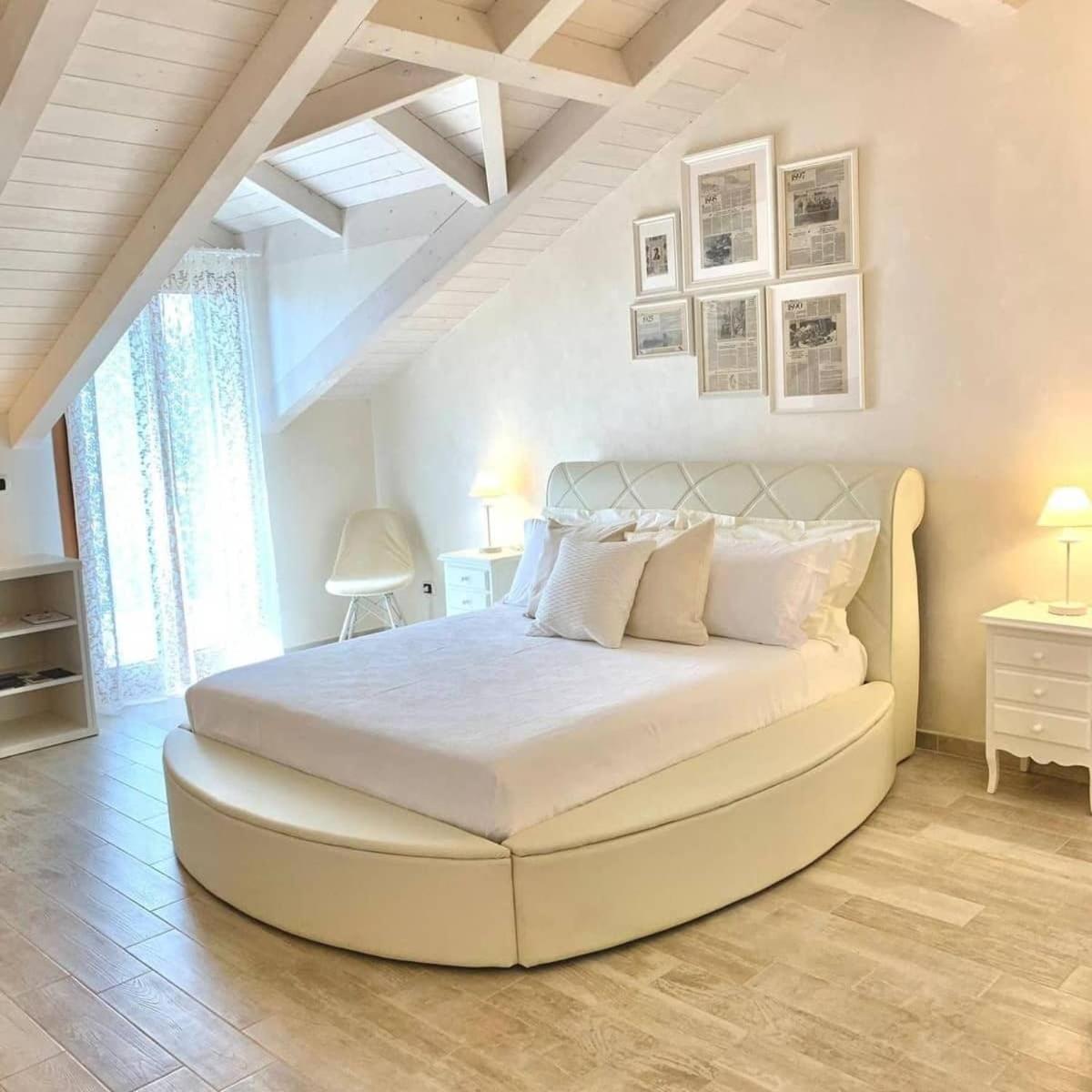 La Vista Del Poggio Bed & Breakfast Castellaro  Room photo